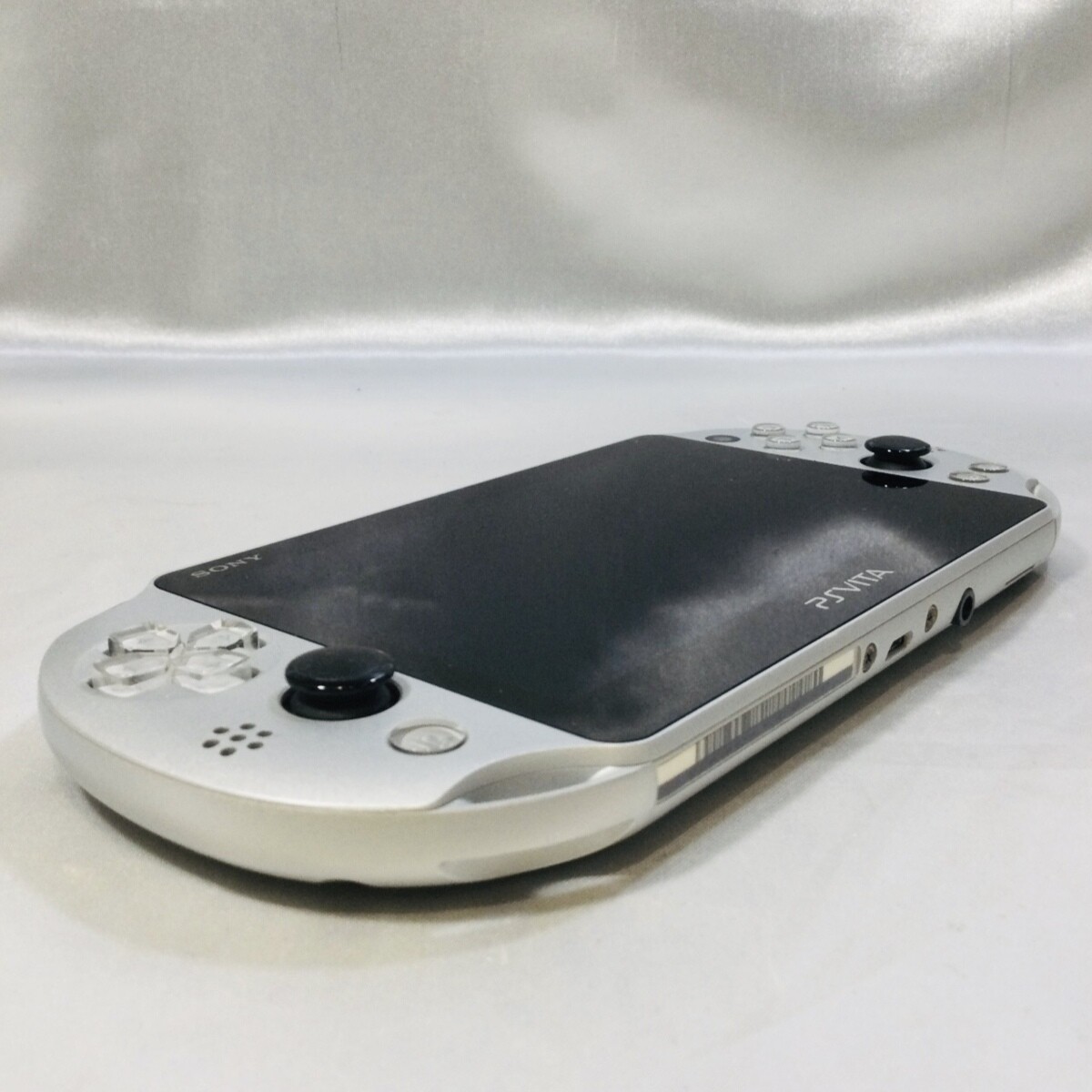 PlayStation PS Vita Wi-Fi PCH-2000 ZA25 Silver Japan game