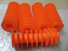 NIB LOT 50PCS CAPLUGS PN8-W-O 1/2" MNPT THREAD PROTECTOR ORANGE WD FLANGE P9569