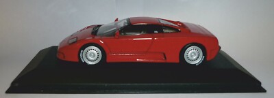 Minichamps 430102112 Bugatti EB 110 rot 1:43