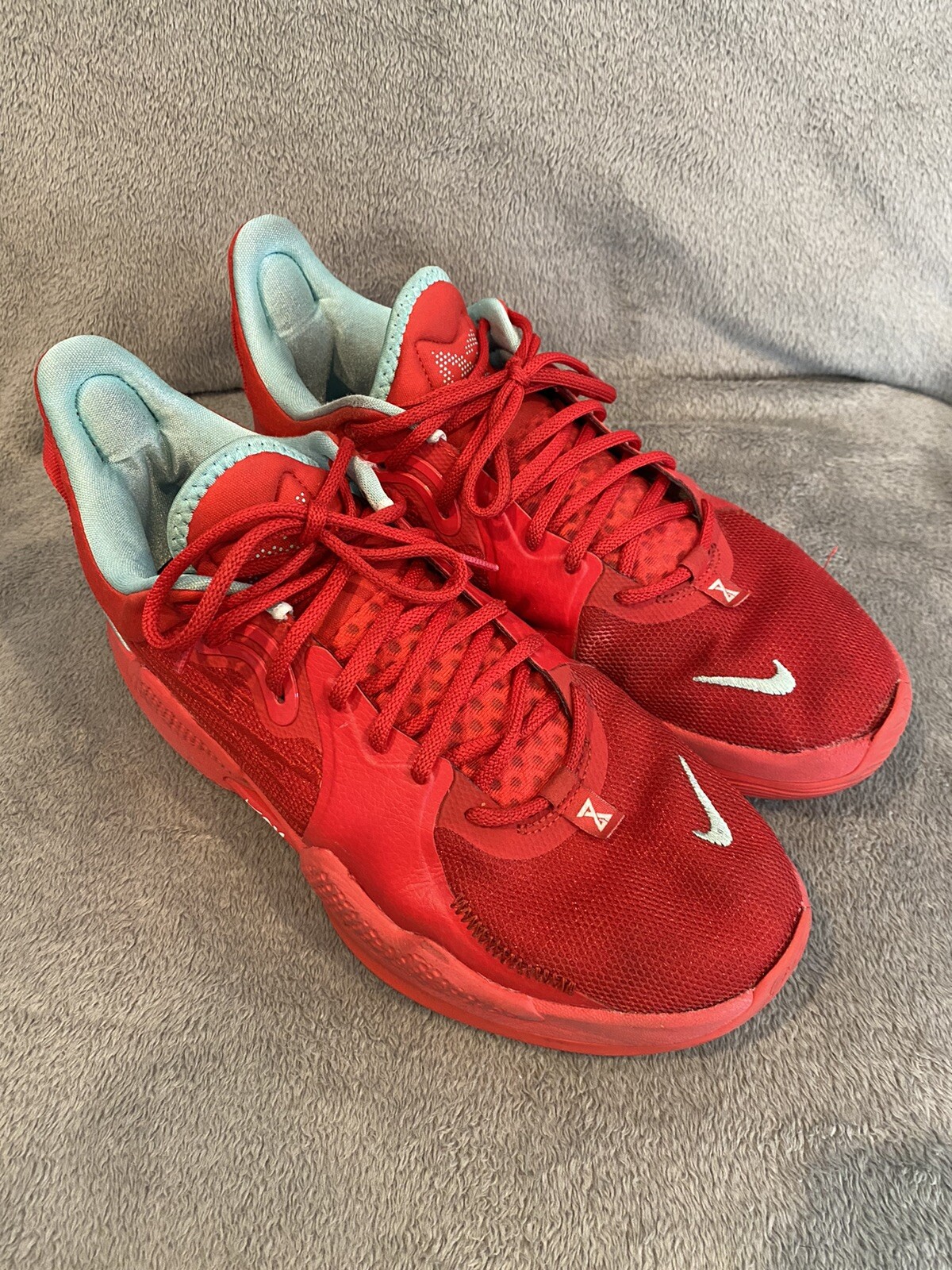 Used Worn Nike DG Low Basketball SHoes Size 11.5 Shoes Gem