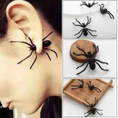 SPIDER EARINGS Black Stud Pair Whimsical Halloween Party Gift Fashion 3D