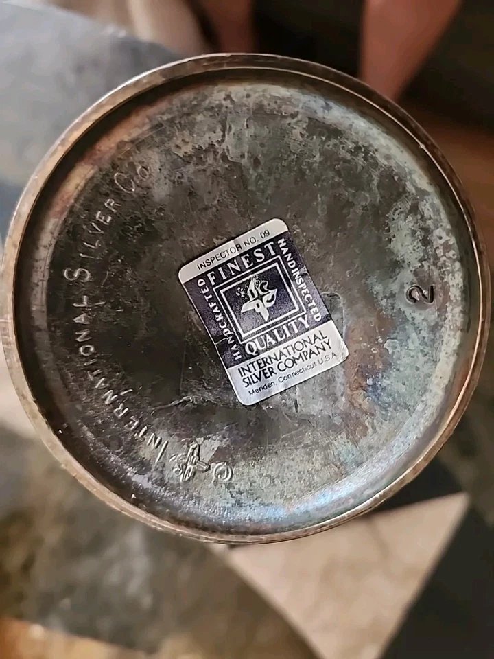 АНТИКВАРНЫЙ серебряный кубок International Silver Co. 98,2, чашка (потускневшая) ручной работы - Изображение 3 из 4