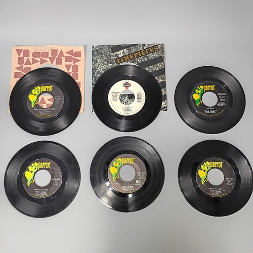 Tom Jones 7" Vinyl 45 RPM Lot 6 She's A Lady/My Way Delilah/Smile Away Your Blue