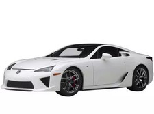 1/18 Diecast Lexus LFA Whitest White Carbon Black AUTOart Composite Model