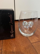 Cristalería de vino sin tallo con corazón de piedra múltiple The Queens’ Jewels