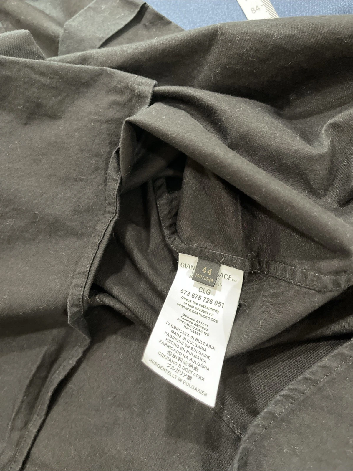 VERSACE Camicia elegante con bottoni uomo 44 large nera slim fit abbigliamento da lavoro classico