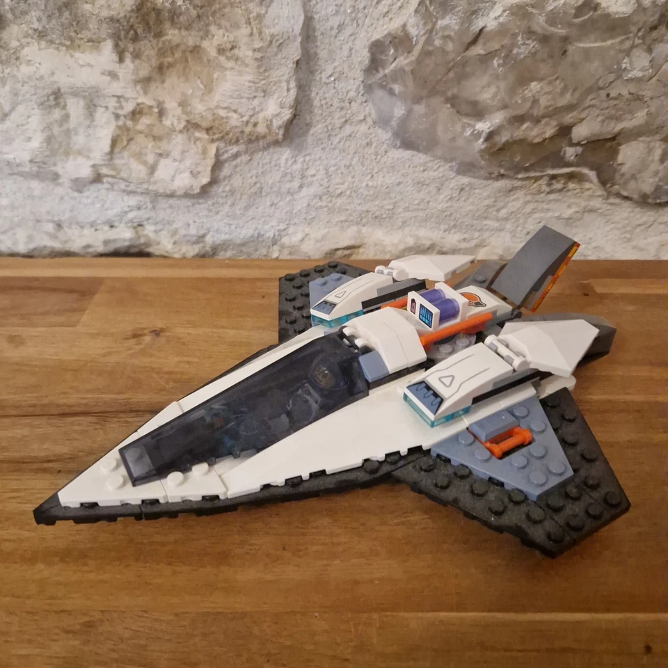 LEGO City 60430 Interstellar Spaceship, photo 1 sur 5