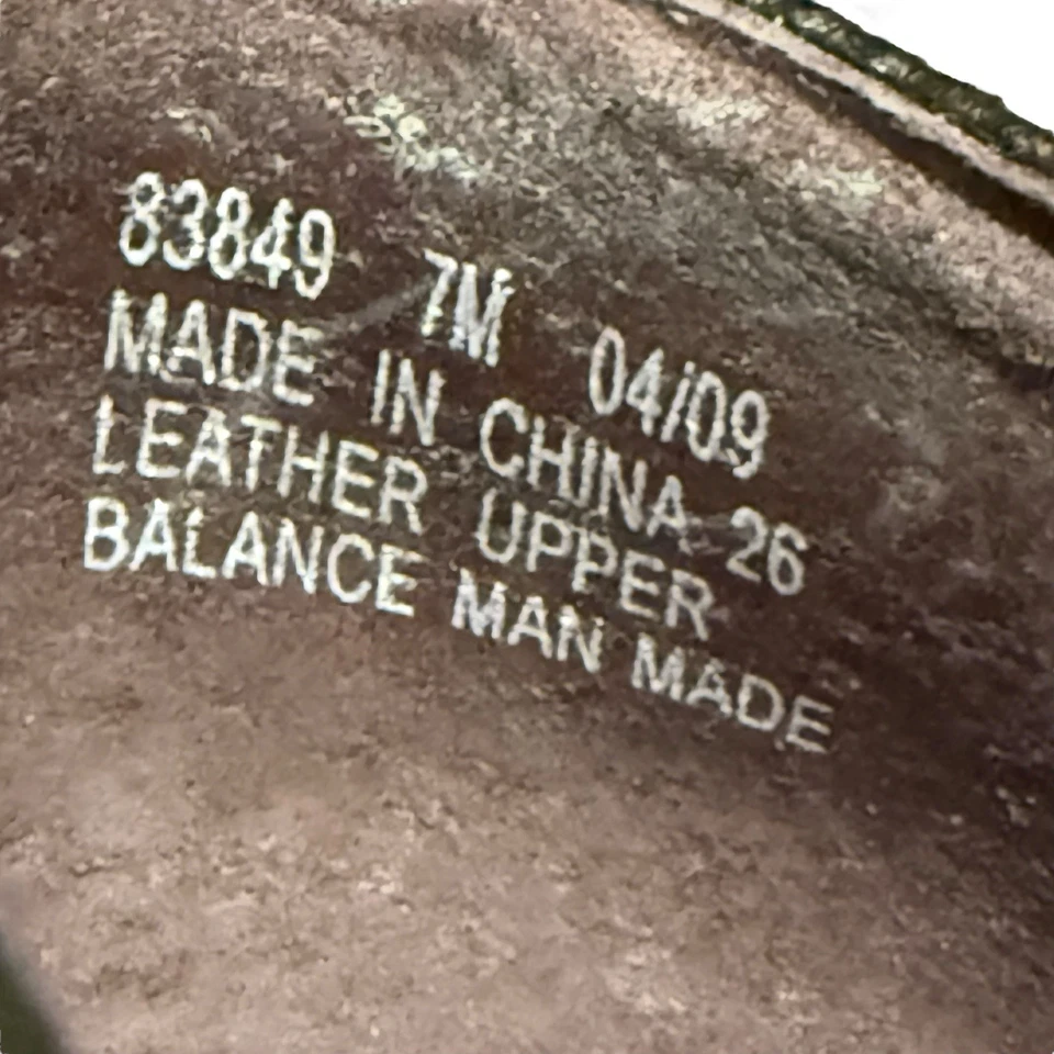 Zapatos de salón Indigo By Clarks para mujer de cuero oliva RAUS talla 7 M cómodos tacón bajo Foto 2 de 4