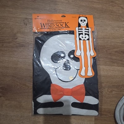 Vintage 1987 Hallmark Boo Bazaar Skeleton Halloween Windsock 46  New Sealed