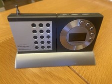 Vintage 1970s Travel Radio/alarm Clock 
