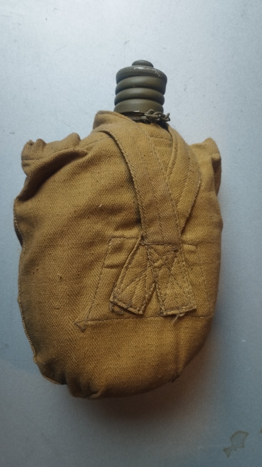 Aluminium flask, Soviet army, 1951, "Krasny Vyborzhets". — image 2