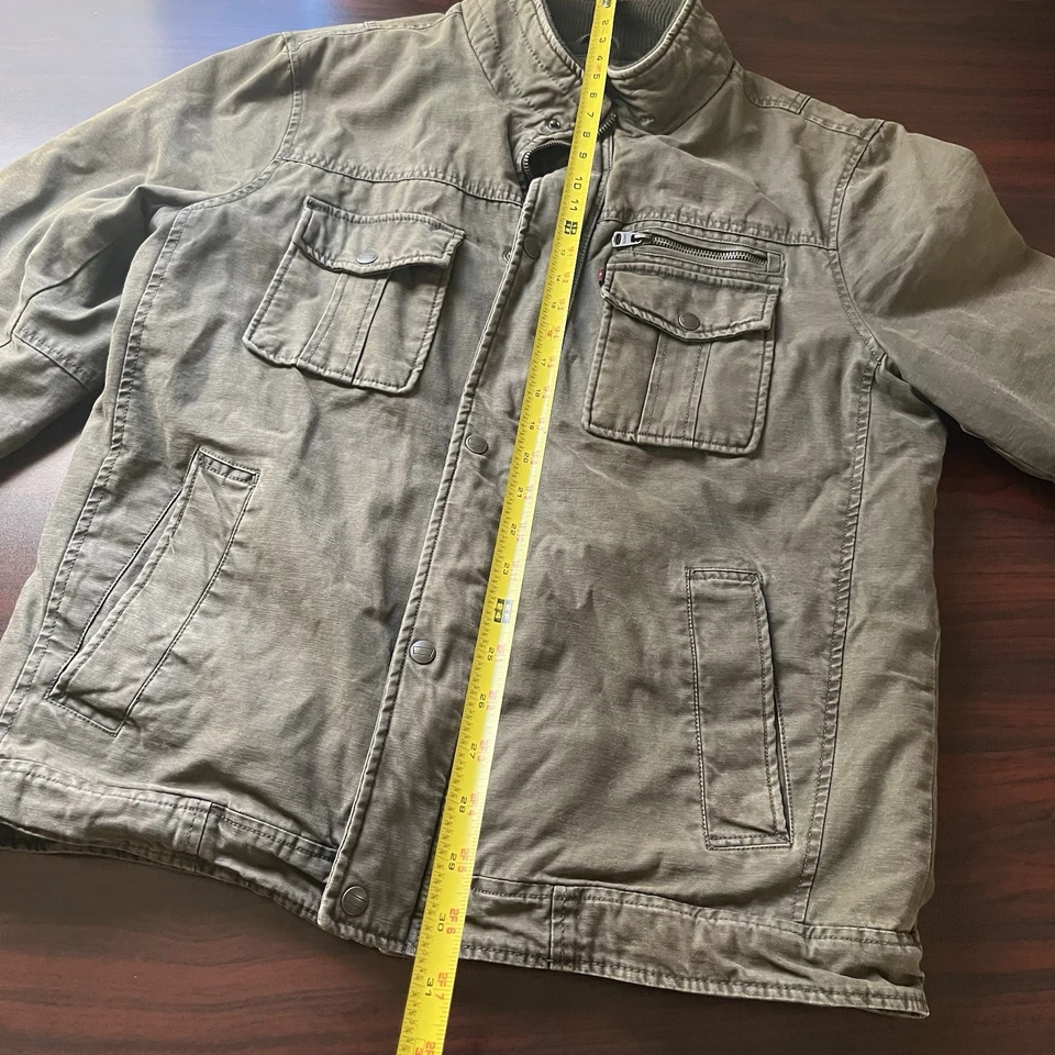 Chaqueta utilitaria militar vintage Levi's abrigo verde militar talla grande Foto 2 de 3