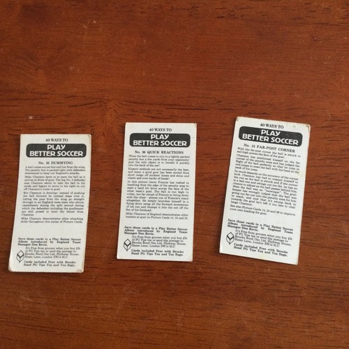 BROOKE BOND TEA CARDS PLAY BETTER SOCCER 3 of 40 - Football England Don Revie - Picture 2 of 2