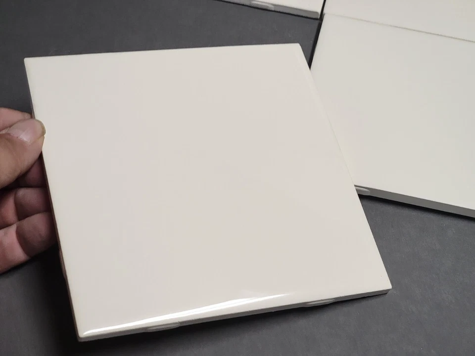 Lote de 6 Azulejos Cerámicos AMERICAN OLEAN 6" X 6" - Galleta Blanca Brillante Nuevo de Lote Antiguo Foto 3 de 3