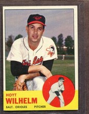 Top 10 Hoyt Wilhelm Baseball Cards 28