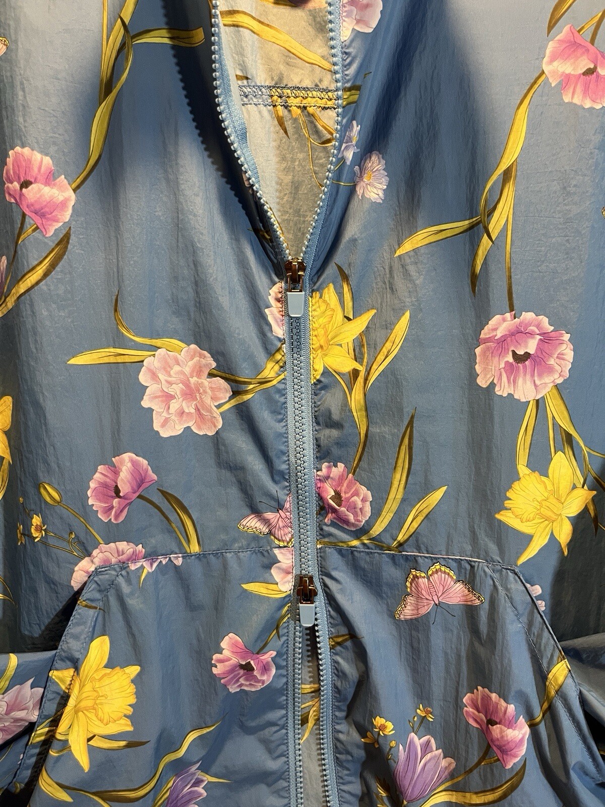 Fabletics Medium Oversized Flyweight Windbreaker … - image 4