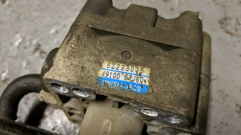 BOMBA DIRECCIÓN ASISTIDA SUZUKI GRAND VITARA 1.9 5Z233005 4910067J00 Foto 4 de 4