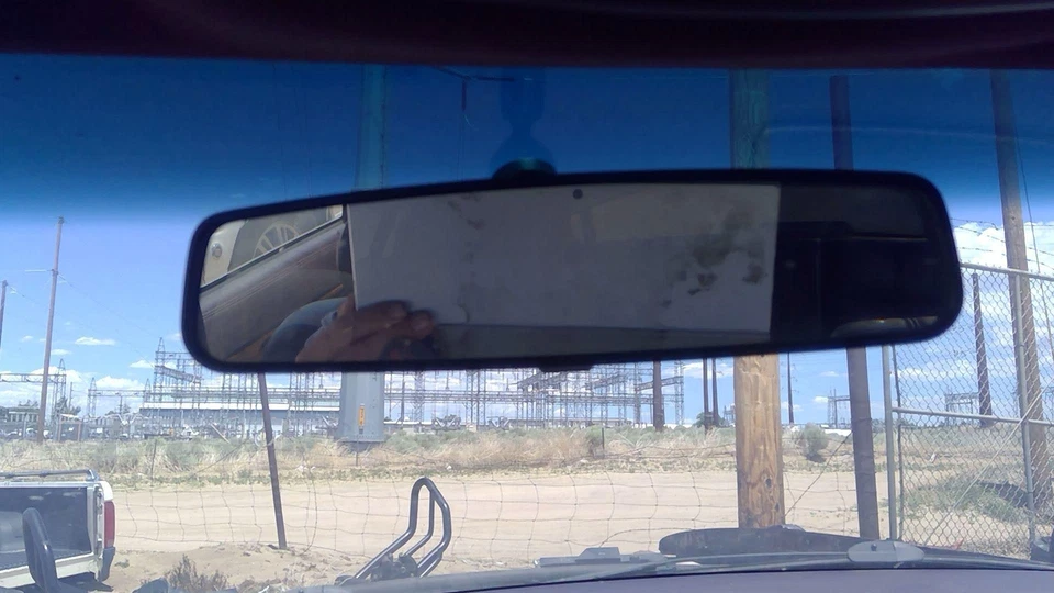 Espejo retrovisor interior Cadillac Fleetwood 1993 montado en parabrisas OEM Foto 4 de 4