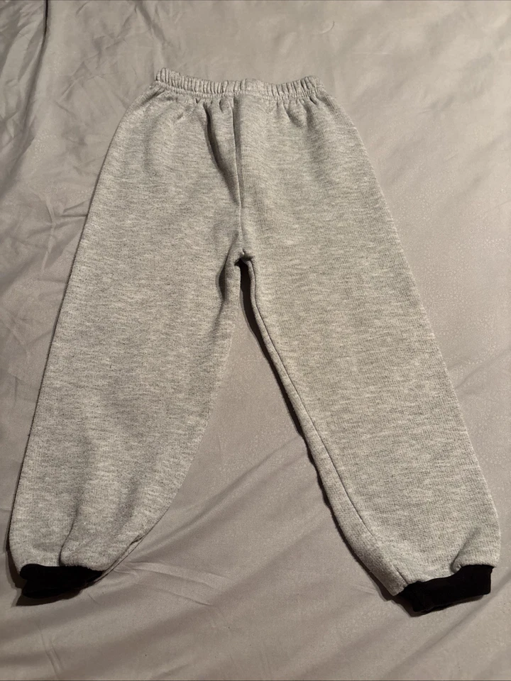 Pantalones deportivos vintage usados en excelente estado para niños talla 7/8 hechos en EE. UU. Foto 2 de 4