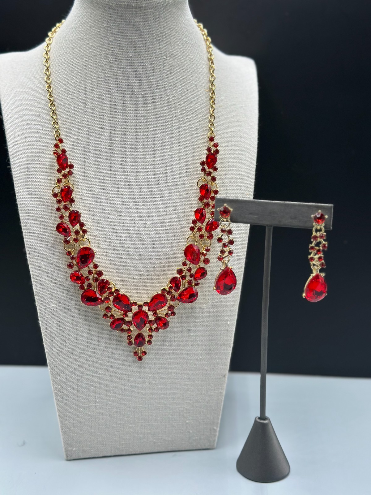 Red Rhinestone Statement Necklace Dangle Earrings… - image 1