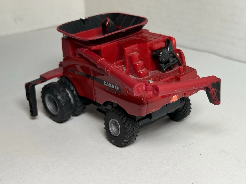 ERTL Prestige Collection 1/64 Case IH 9240 Axial Flow Combine Red EUC Clean - Image 4 of 4