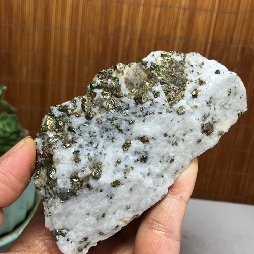248g Natural rainbow Copper crystal paragenesis ore Uncut original Stone A5485