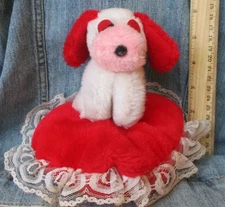 Vintage l980 WHITE & RED DOG ON HEART PILLOW 6" PLUSH Wallace Berrie & Co. BST15