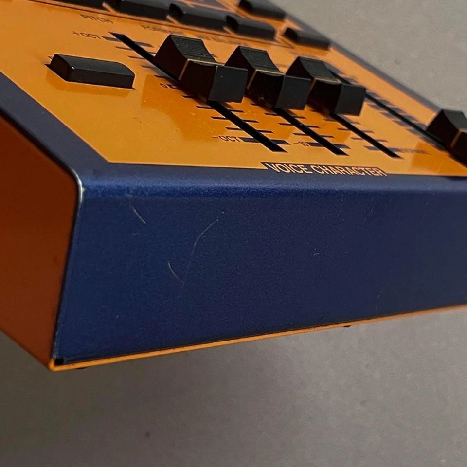 Boss VT-1 Voice Transformer Voice Changer Formant Shifter Used Good Condition - Image 2 of 2