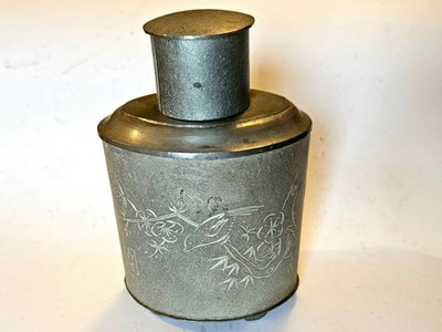 Chinesische Zinn Teedose 15x10x7,5cm Gewicht 440g in gutem Zustand