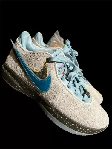 Size 8.5 - Nike UNKNWN x LeBron 20 Message in a Bottle