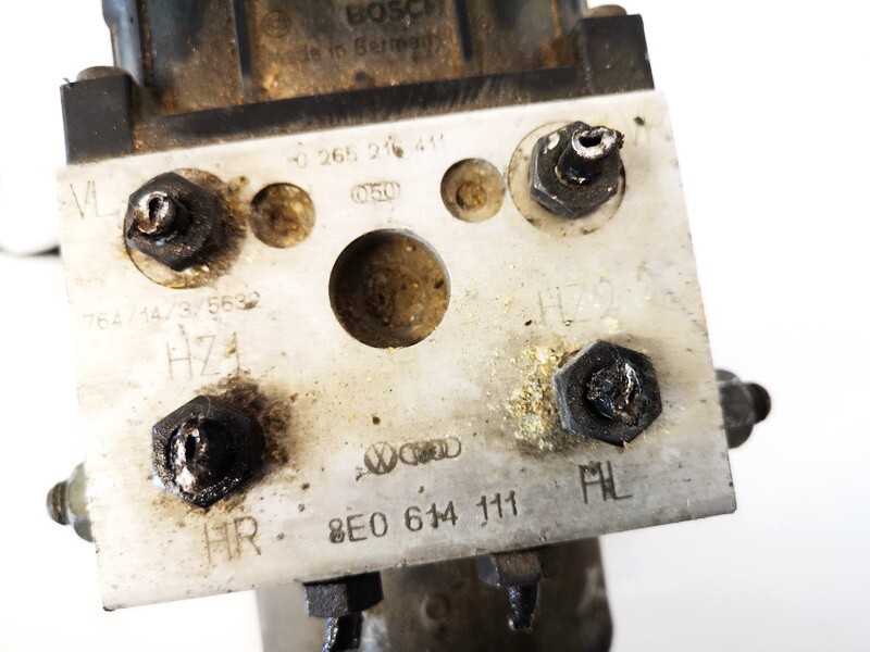 8e0614111 ABS Pumpe Steuergerat Hydraulikblock 0265216411 027300 