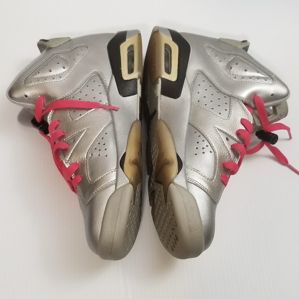 Nike Air Jordan Retro 6 Valentines Day Kids Sz 7Y Gray Pink