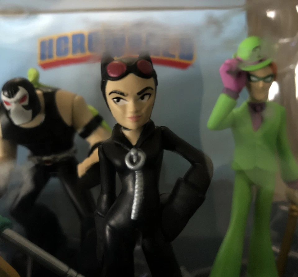 DC Comics Hero World No2 эксклюзив США - Изображение 2 из 4