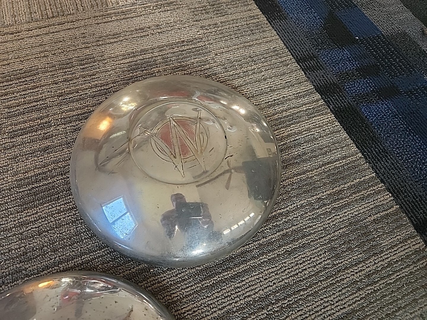 SET OF FIVE (5) OEM WILLYS JEEP, JEEPSTER HUBCAPS. FIFTIES ERA? eBay