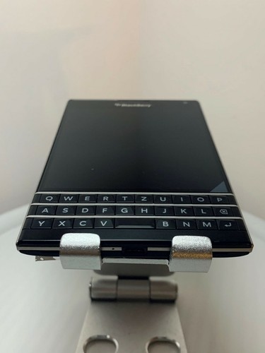 New BlackBerry Passport -BLACK- 32GB (Unlocked) +-ON SALE-- !! - 第 4/4 張圖片