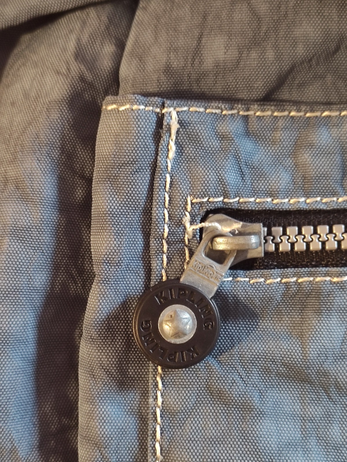 KIPLING lightweight, small grey-blue, adjustable … - image 4