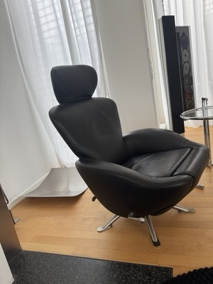 Cassina Sessel Modell Dodo in  Leder Schwarz mit Funktion