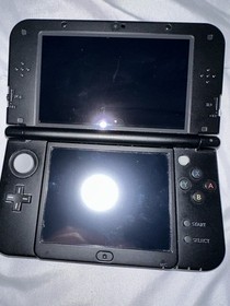 Nintendo 3DS XL Solgaleo Lunala Black Limited Edition  Console with Charger
