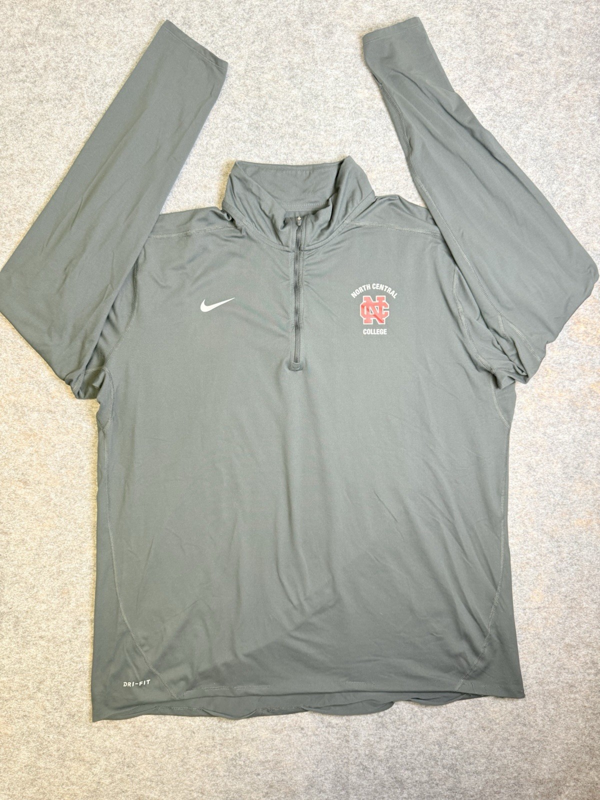 SACAI X NIKE Nike Dri Fit 1 4 Zip Pullover Uomo Taglia XXL NC Logo Grigio Scuro