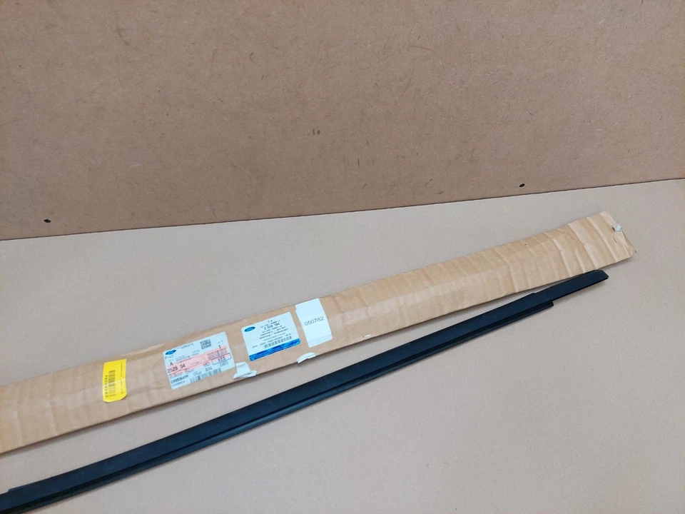 Ford Escape MK4 Rear Door Window Belt Weatherstrip 2528194 2022-on Genuine NEW - Image 4 of 4