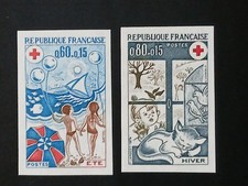 paire timbres variété non dentelés croix rouge 1828/1829 France 1974 neufs XX