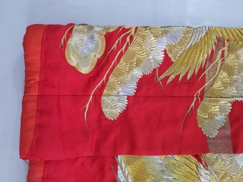 Vintage Traditional Japanese Uchikake Red and Gold Embroidered Wedding Kimono - Picture 3 of 19