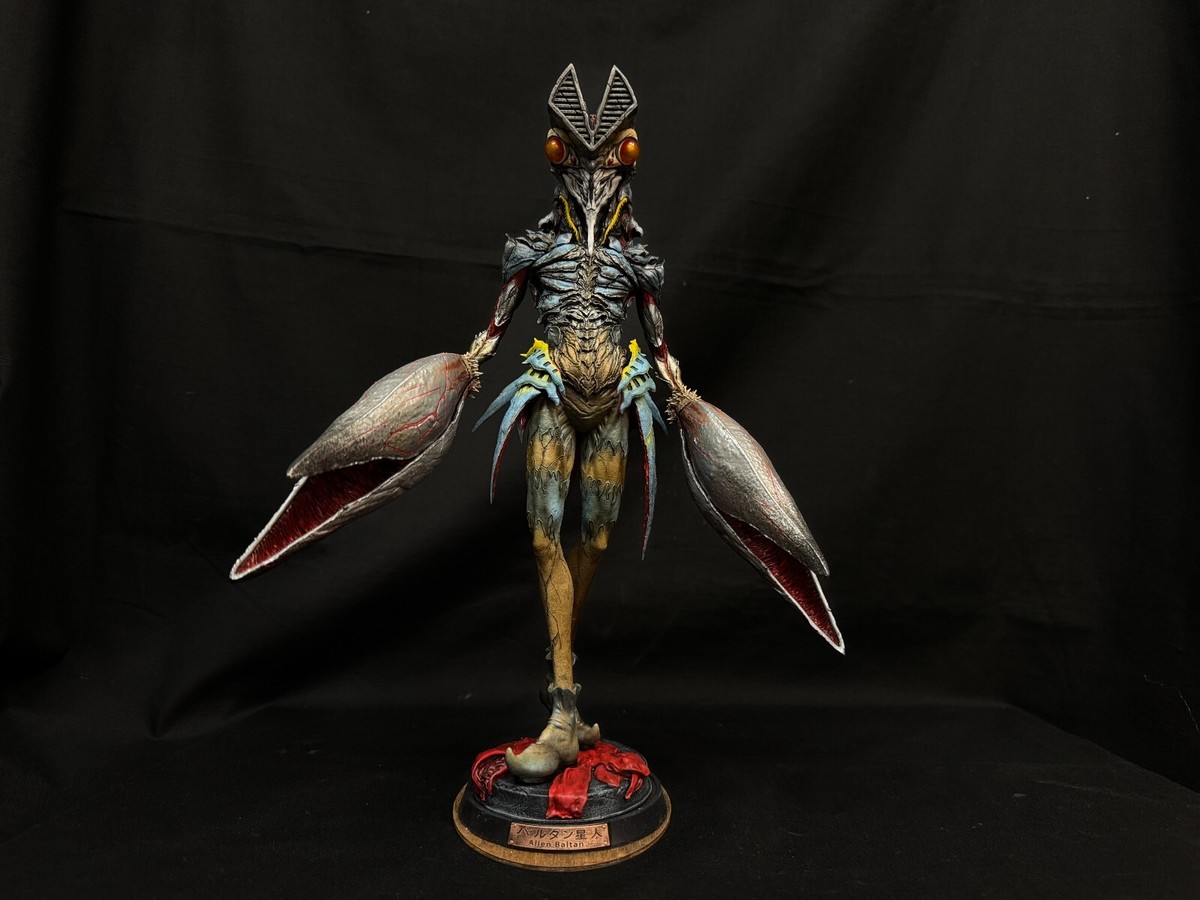 Strange Shape Baltan Seijin Art Statue (One-Off) 怪形 バルタン星人