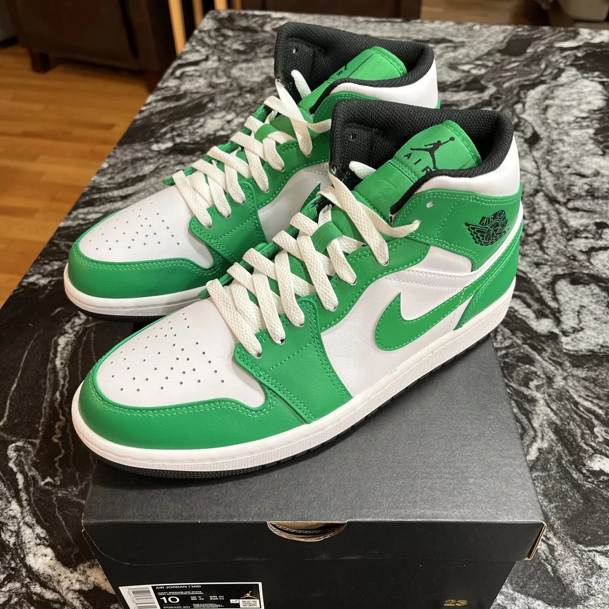 Nike Air Jordan 1 Mid Lucky Green White Black DQ8426-301 Men's Size 10 BRAND NEW