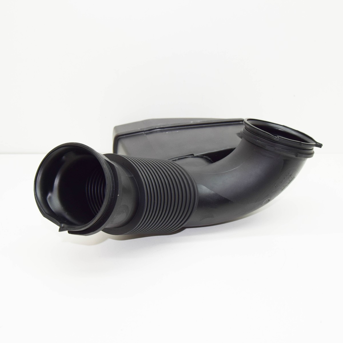 BMW X5 E70 Intake Boot With Resonator 7548889 13717548889 NEW