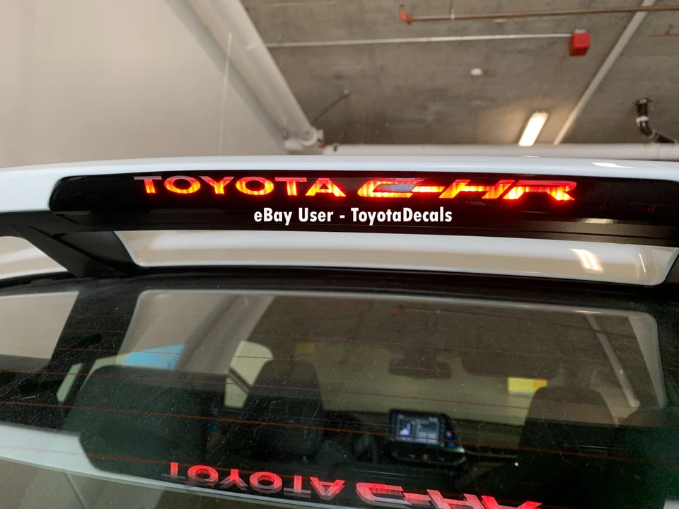 Calcomanía de tercera luz de freno para Toyota C-HR IZOA - 2018 2019 2020 2021 2022 2023 Foto 2 de 4