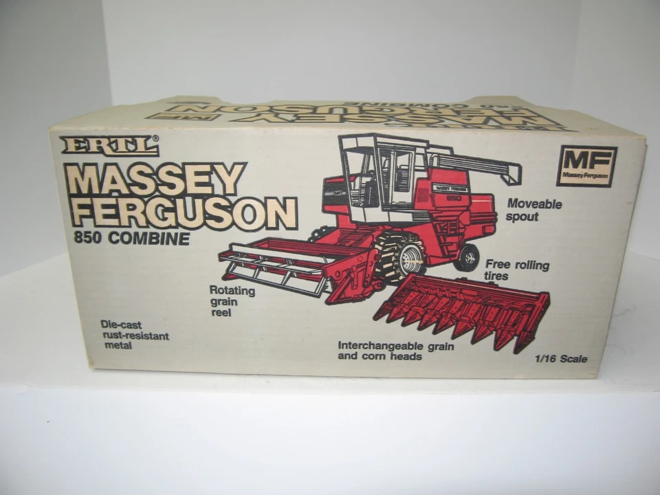 1/20 MASSEY FERGUSON MODEL 850 COMBINE w/BOTH HEADS NIB 1985 vintage - Image 4 of 4