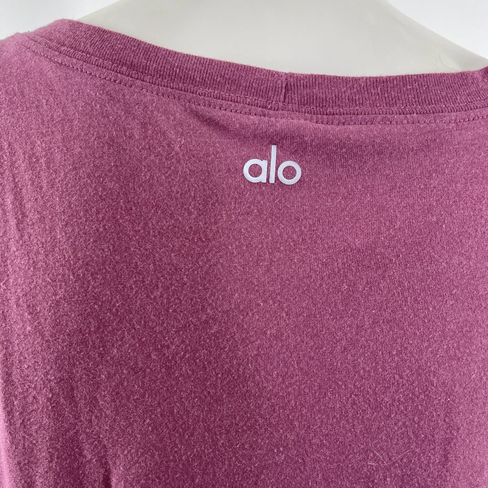 alo-yoga sleeveless workout athletic gym fitness casual tank-top