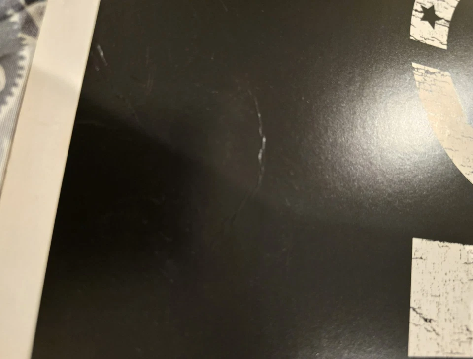 Pôster preto Charlie Kirk muito raro memorial funerário autêntico Statefarm Stadium - Imagem 3 de 3