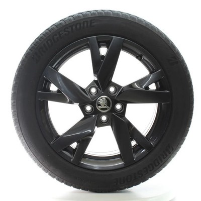 Skoda Octavia IV NX Winterräder Lyra Schwarz Bridgestone 205/55R17 5E3601025AE
